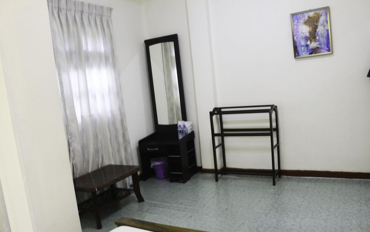 Yoho Travellers Residence Kandy Exterior foto