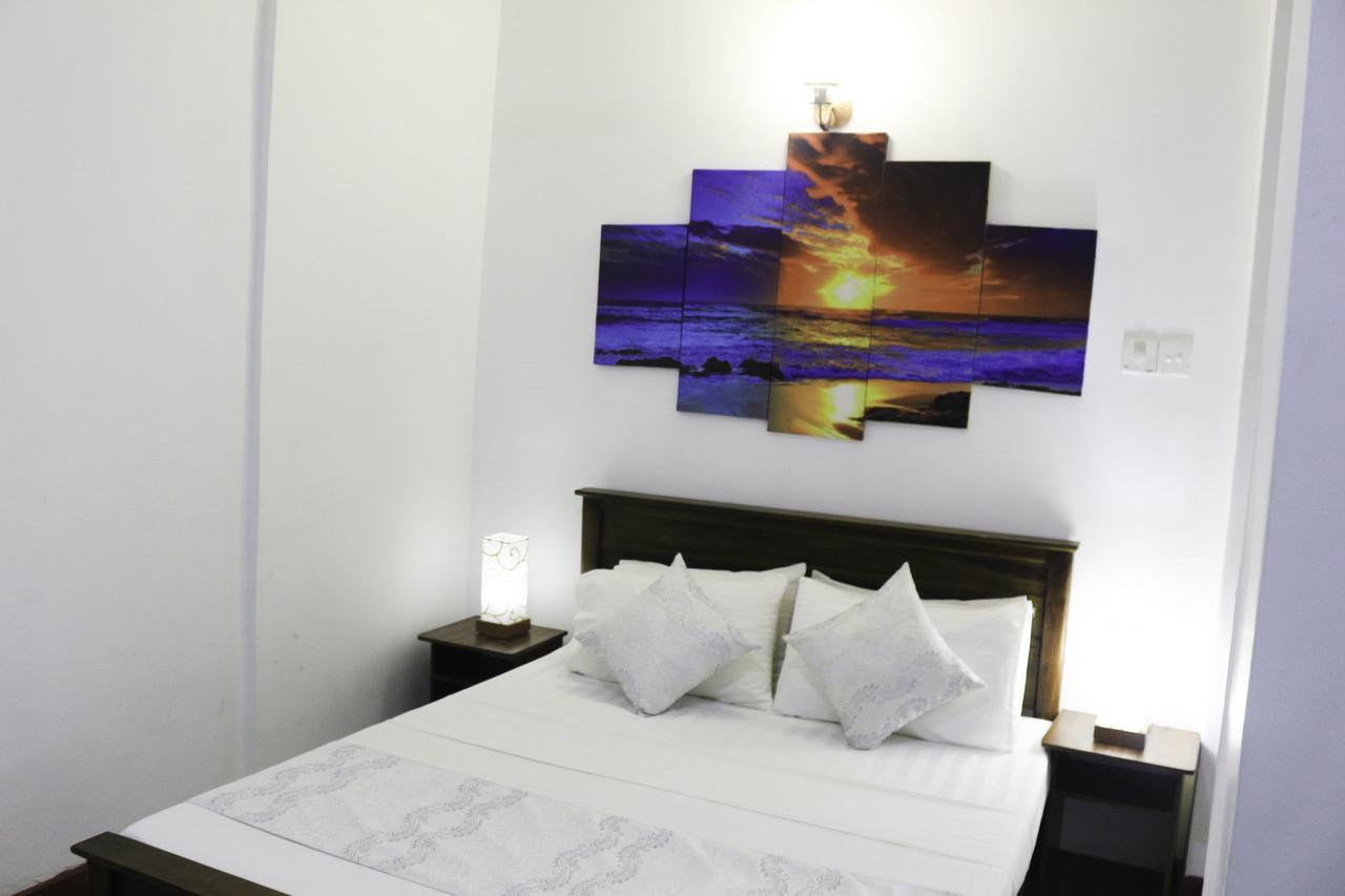 Yoho Travellers Residence Kandy Exterior foto
